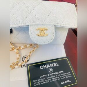 💌🥰Chanel white Mini Quilted Bag with Gold Chain